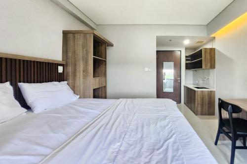Redliving Apartemen Riverdale Cikarang - Star Rooms,,2 star