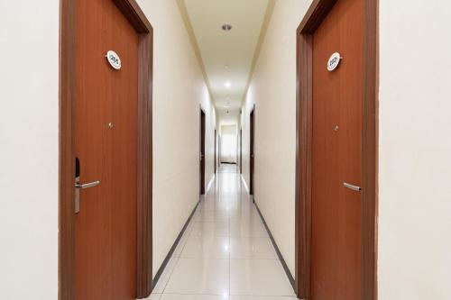 Urbanview Hotel Syariah Anelia Samarinda By Reddoorz,,3 star