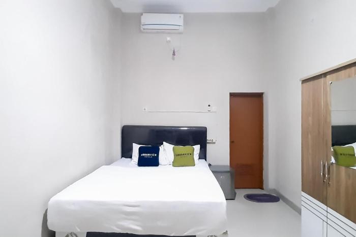 urbanview hotel fira syariah muara enim by reddoorz