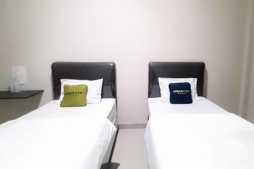 urbanview hotel fira syariah muara enim by reddoorz