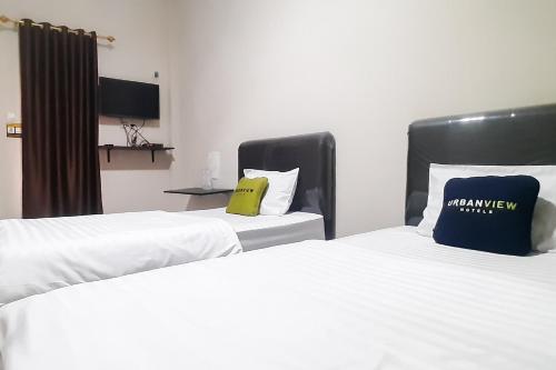 urbanview hotel fira syariah muara enim by reddoorz