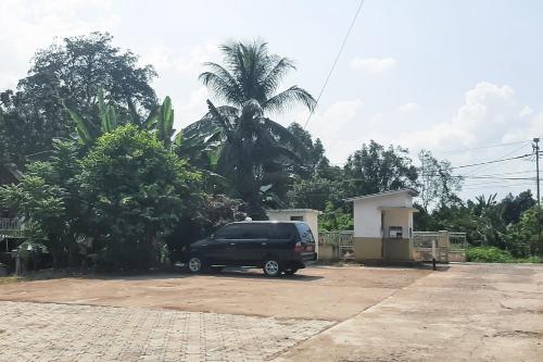 Urbanview Hotel Fira Syariah Muara Enim By Reddoorz,,3 star