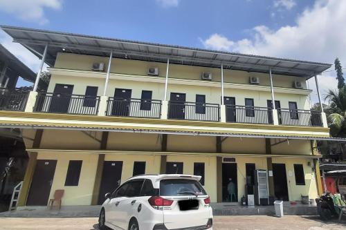 urbanview hotel fira syariah muara enim by reddoorz