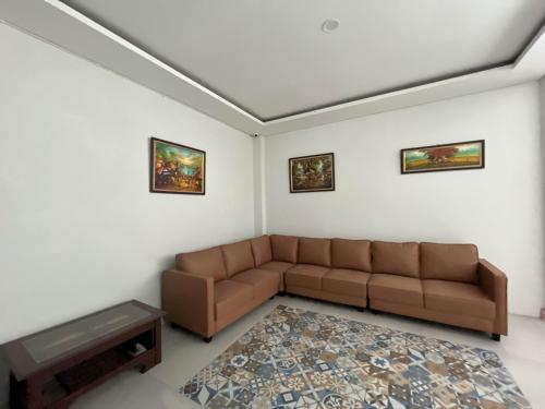 Urbanview Syariah Near Stadion Manahan Solo,,3 star