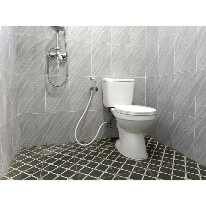 wisma mekar jaya near solo safari mitra reddoorz