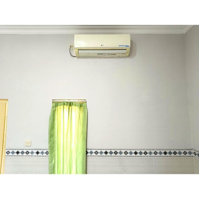 wisma mekar jaya near solo safari mitra reddoorz