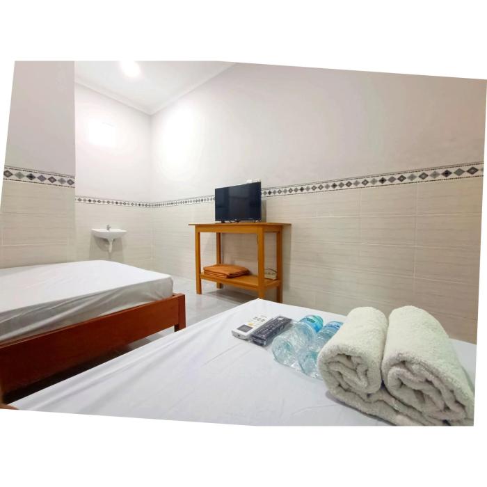 wisma mekar jaya near solo safari mitra reddoorz
