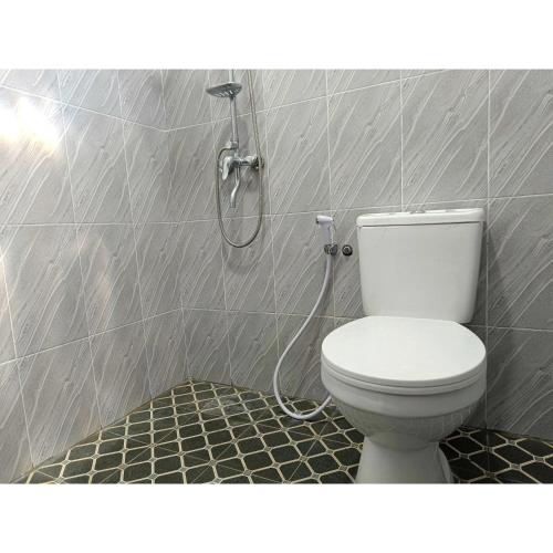 wisma mekar jaya near solo safari mitra reddoorz