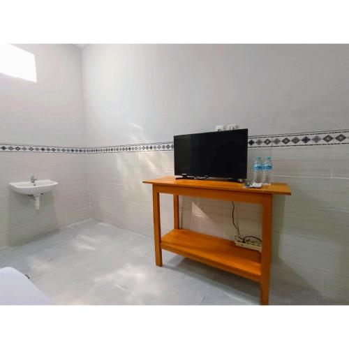 wisma mekar jaya near solo safari mitra reddoorz