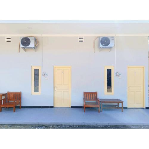 wisma mekar jaya near solo safari mitra reddoorz