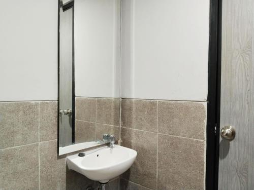 amerta room apartment riverdale powered by cocotel
