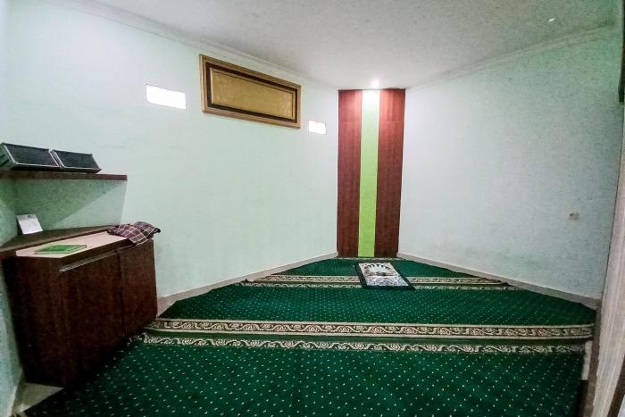 reddoorz hotel baaraka near living world