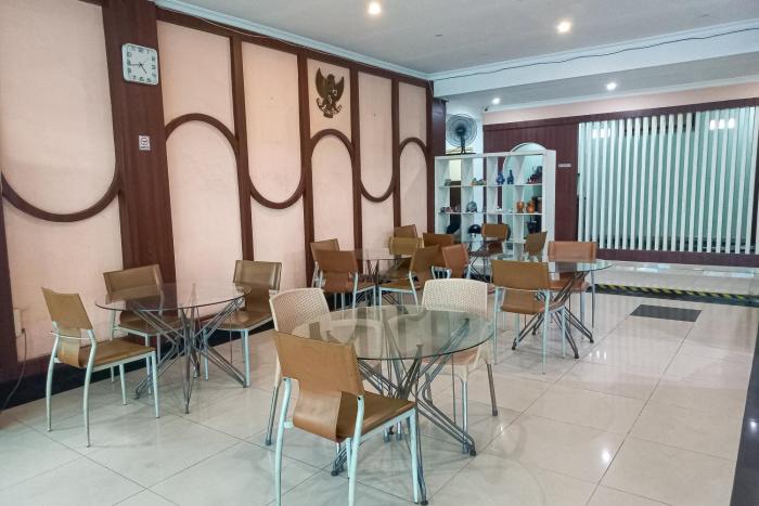 reddoorz hotel baaraka near living world