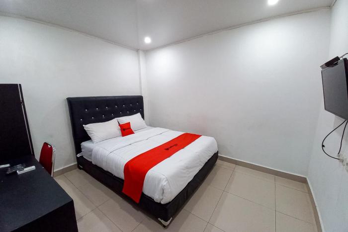 reddoorz hotel baaraka near living world