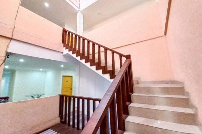 reddoorz hotel baaraka near living world