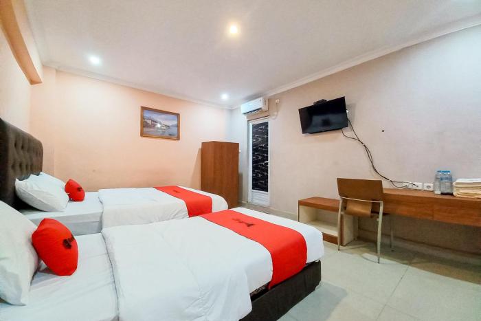 reddoorz hotel baaraka near living world