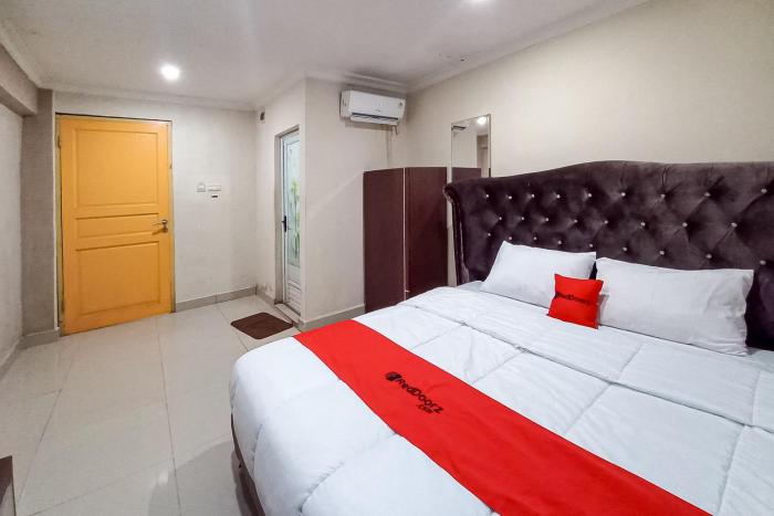 reddoorz hotel baaraka near living world