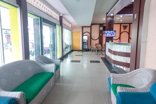 reddoorz hotel baaraka near living world