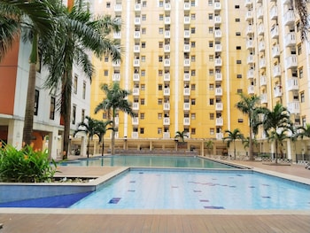 room 88 kemang view apartment