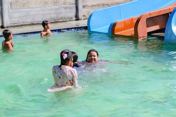 Seaside Sayang Heulang By Sinergi,,2 star