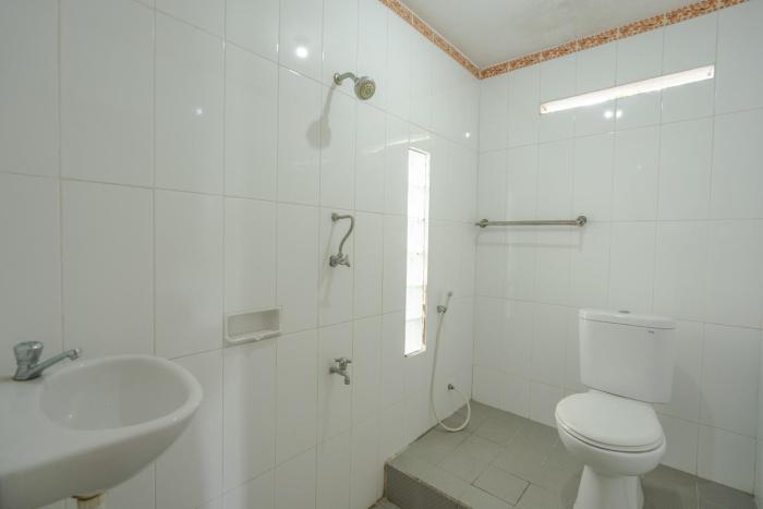 rommeo inn lovina mitra reddoorz