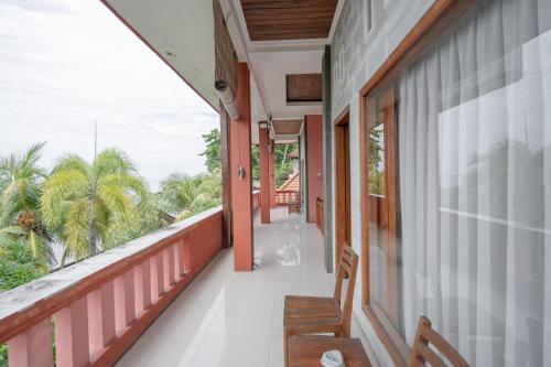 Rommeo Inn Lovina Mitra Reddoorz,,2 star