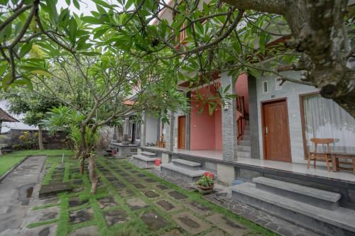 Rommeo Inn Lovina Mitra Reddoorz,,2 star