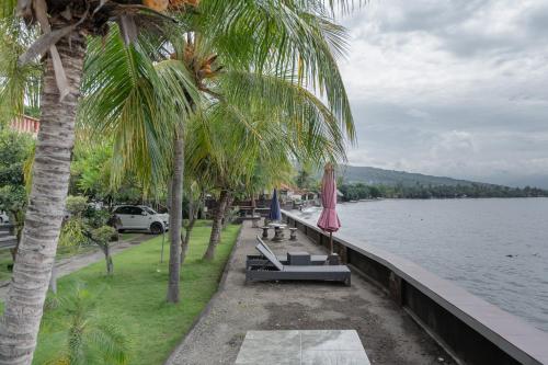 rommeo inn lovina mitra reddoorz