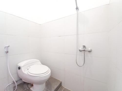 Alif House Syariah Redpartner Near Taman Dayu Pandaan,,2 star