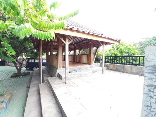 alif house syariah redpartner near taman dayu pandaan