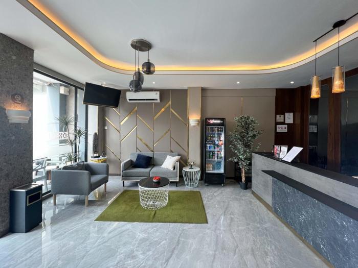 box city hotel mojokerto