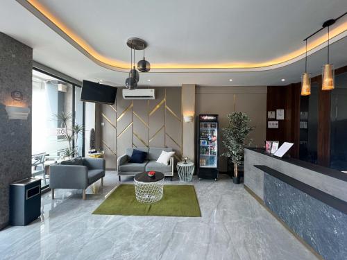 box city hotel mojokerto