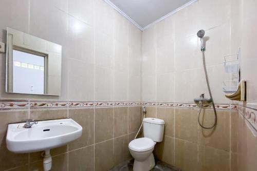 Budi Residence Ii Redpartner,,2 star