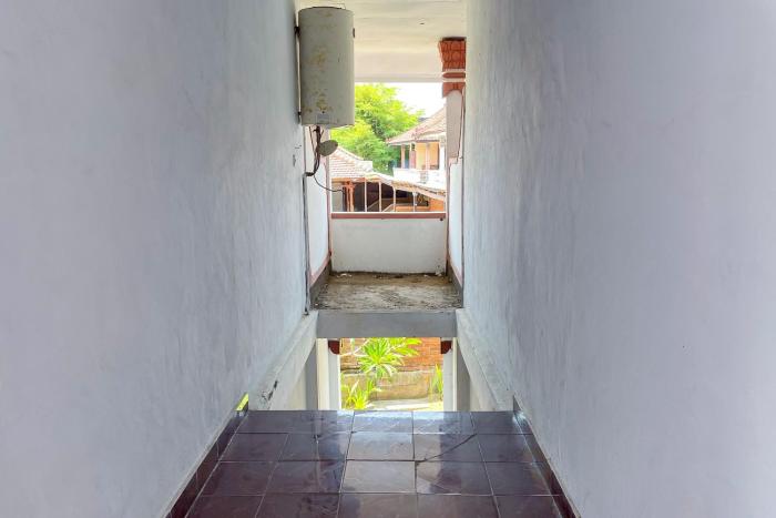 guest house surya ayu permai buleleng mitra reddoorz