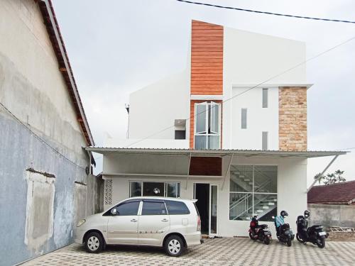happy family homestay jember mitra reddoorz
