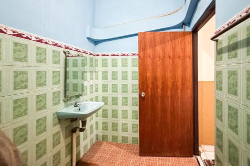 hotel musi entrop 2 jayapura redpartner
