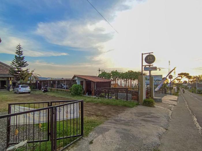 intayu homestay redpartner