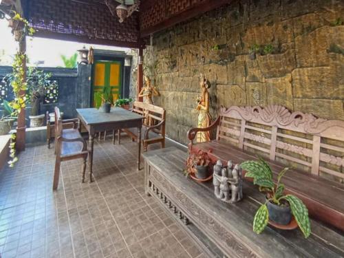 intayu homestay redpartner