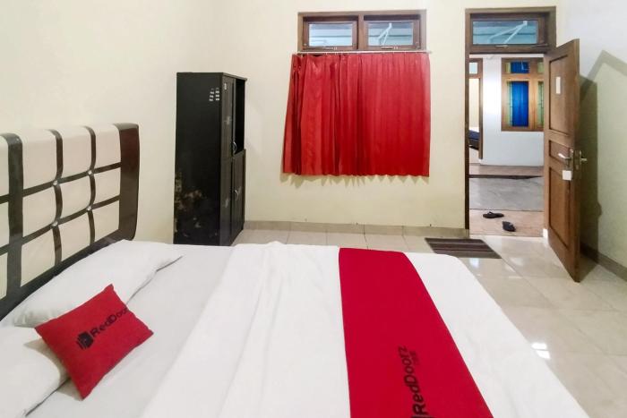 reddoorz guesthouse oemah opa metro lampung