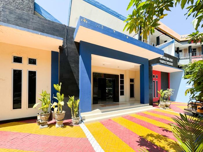 reddoorz at politeknik pelayaran surabaya