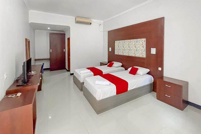 reddoorz near exit toll kalijati subang
