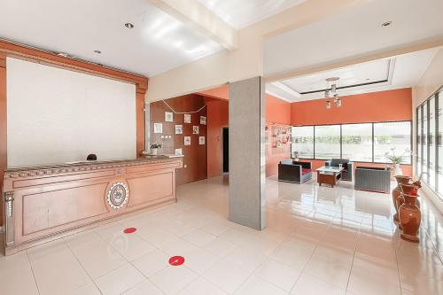 Reddoorz Near Exit Toll Kalijati Subang,,2 star