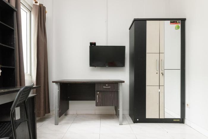 reddoorz near mandaya royal hospital puri