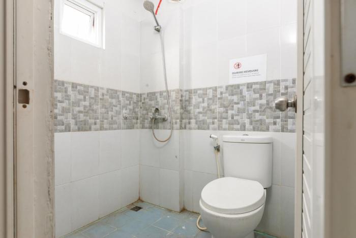 reddoorz near mandaya royal hospital puri