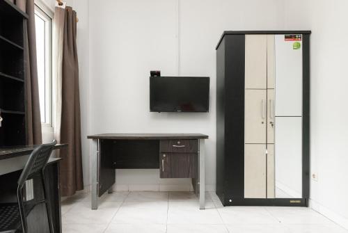 reddoorz near mandaya royal hospital puri