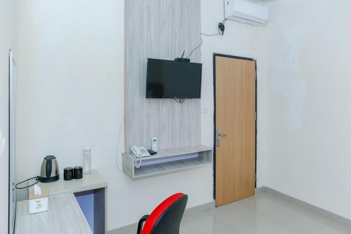 reddoorz plus gng hotel el tari airport kupang