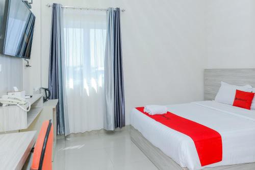 reddoorz plus gng hotel el tari airport kupang