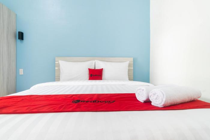 reddoorz plus sempurna inn medan