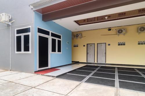 reddoorz plus sempurna inn medan