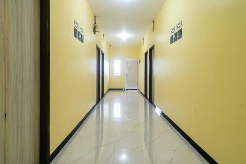 reddoorz plus sempurna inn medan